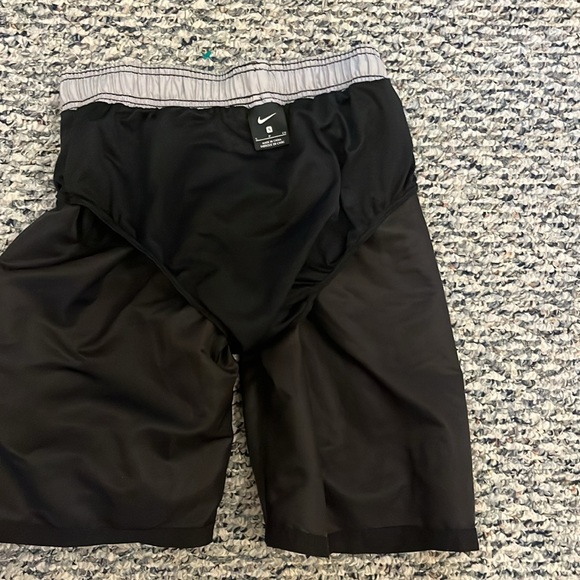 Nike swim trunks - Picture 6 of 6